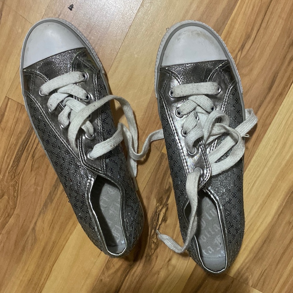 Women sneakers